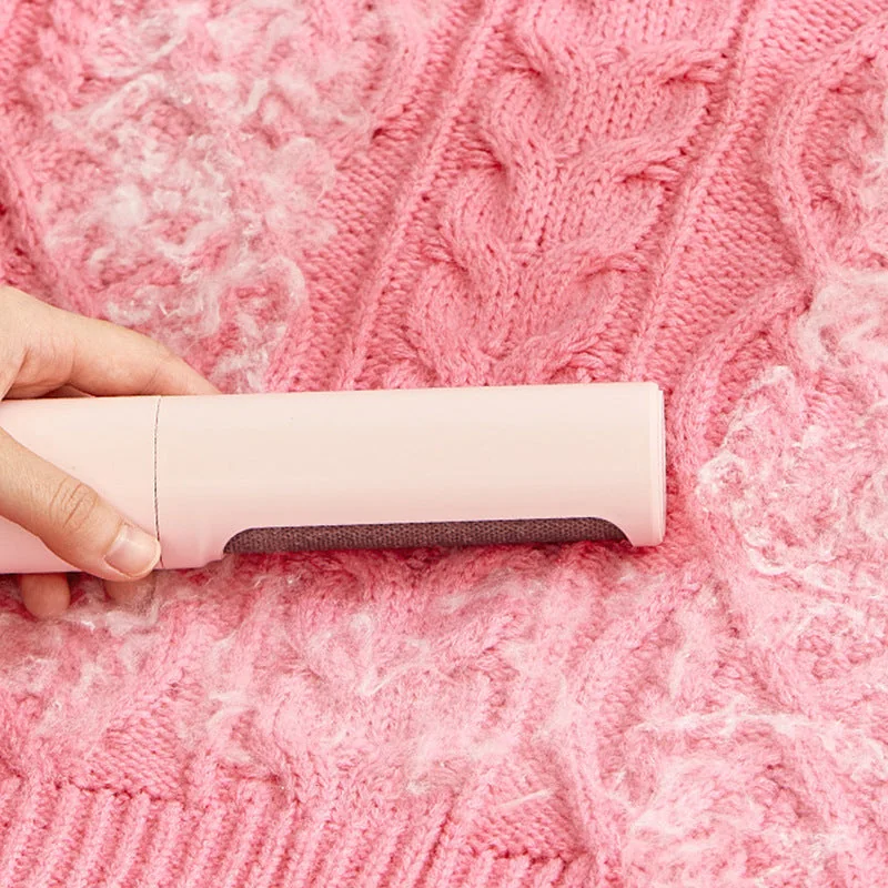Reusable pet hair remover detail view